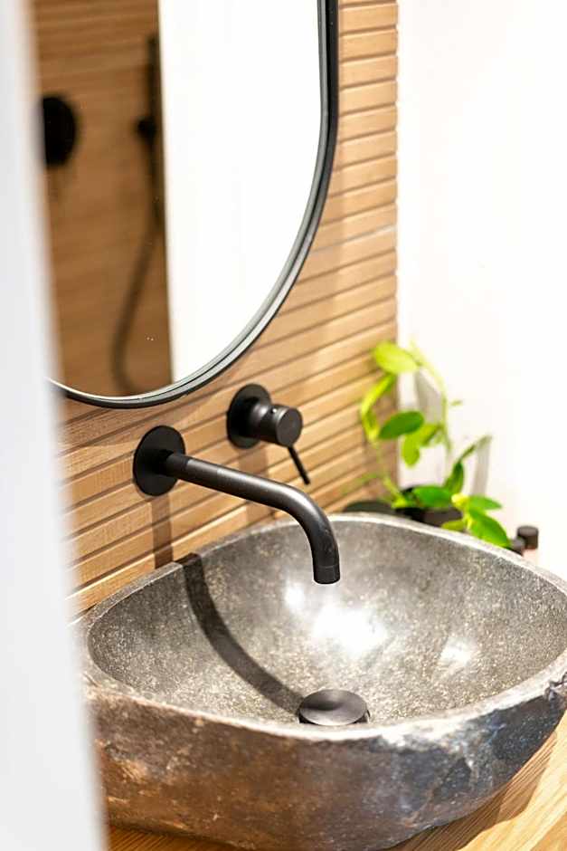 Enalios sunset suites