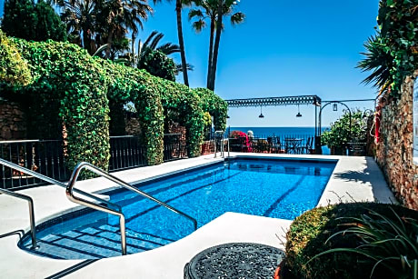 Hotel Carabeo