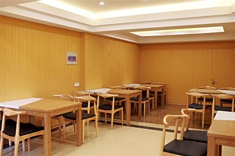 GreenTree Inn Jiangsu Suqian Yiwu Business Center Fukang Avenue Express Hotel
