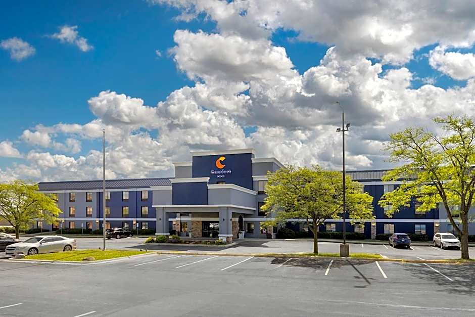 Comfort Inn Bourbonnais Near I-57