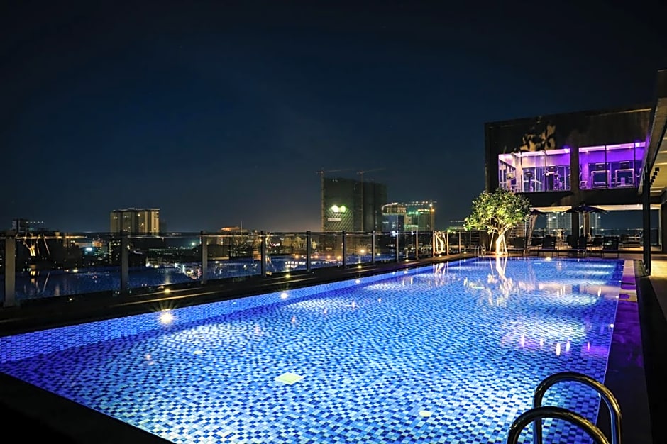 One Residence Hotel & Apartment