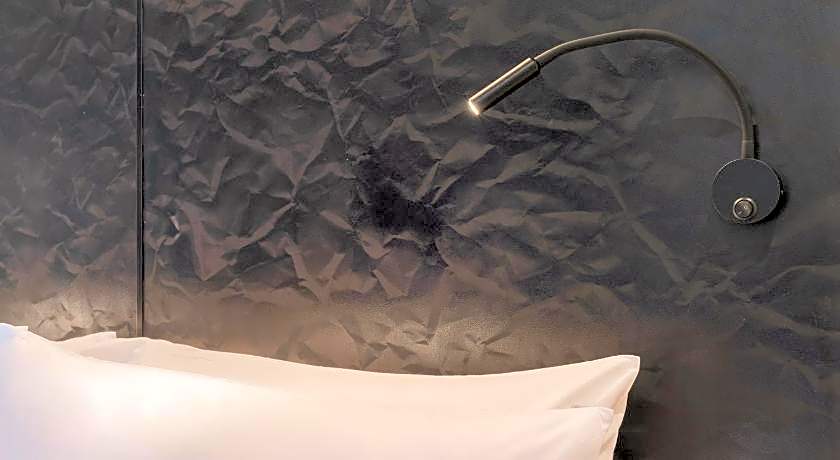 Aspira Gems Center Silom