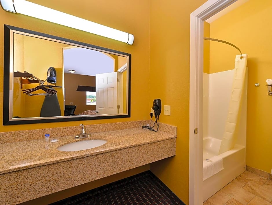 Americas Best Value Inn Tupelo