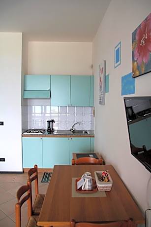 Studio with Sea View (4 Adults)