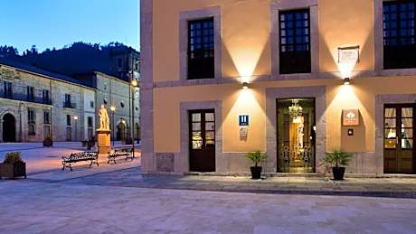 Antiguo Casino Hotel