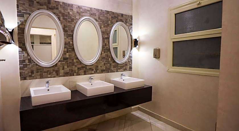 Oyster Bay Beach Suites