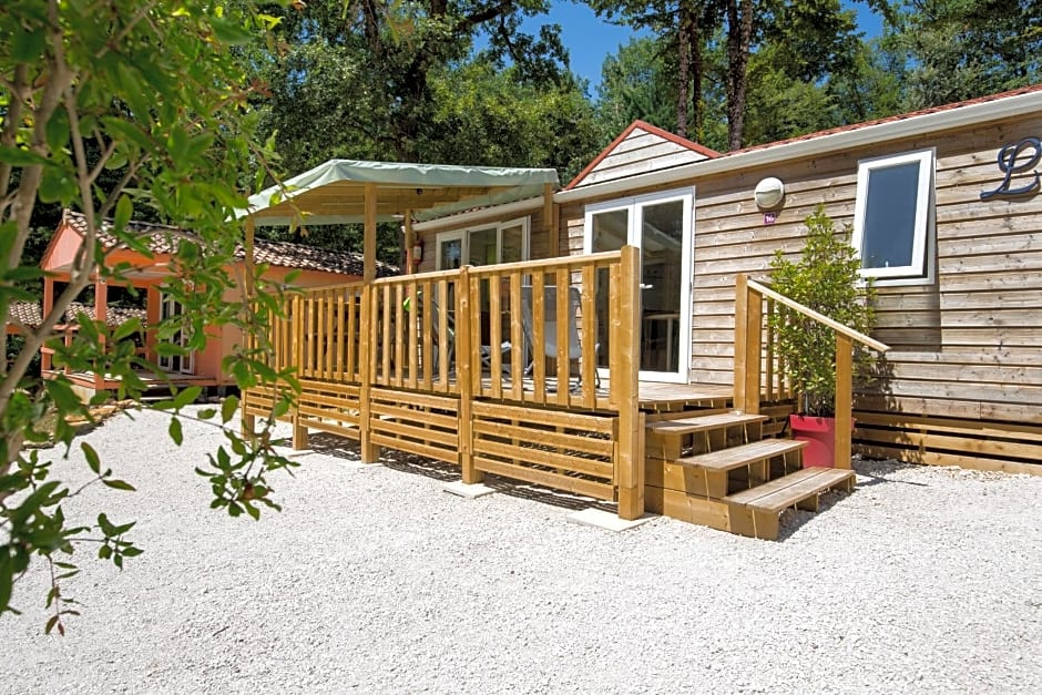 Les Chalets du Périgord