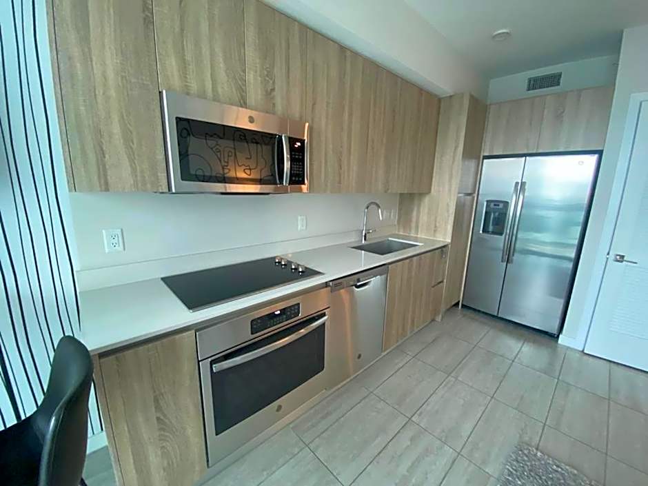Luxury Oceanview Studio at Miami Design District