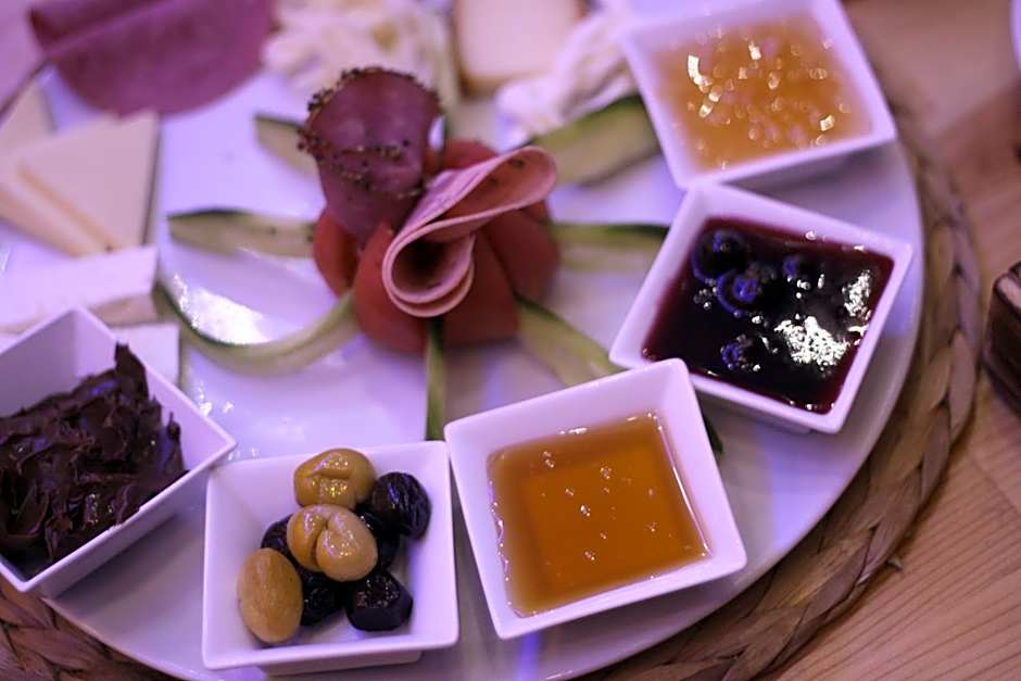 APOLLO HOTEL & APARTMENtS