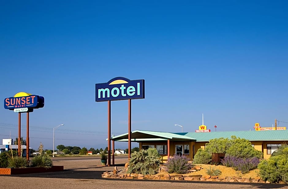 Sunset Motel Moriarty