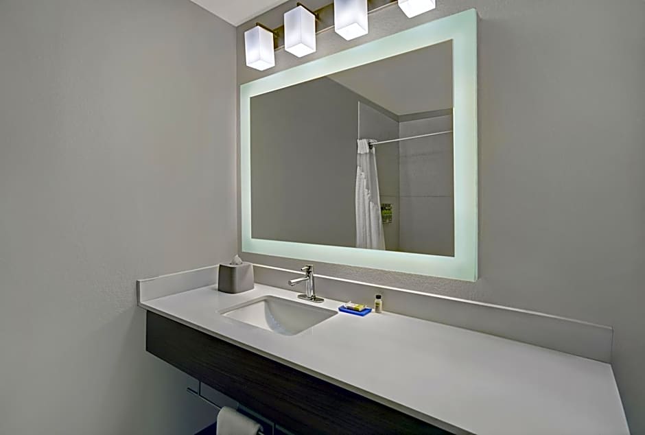 Holiday Inn Express Adrian by IHG