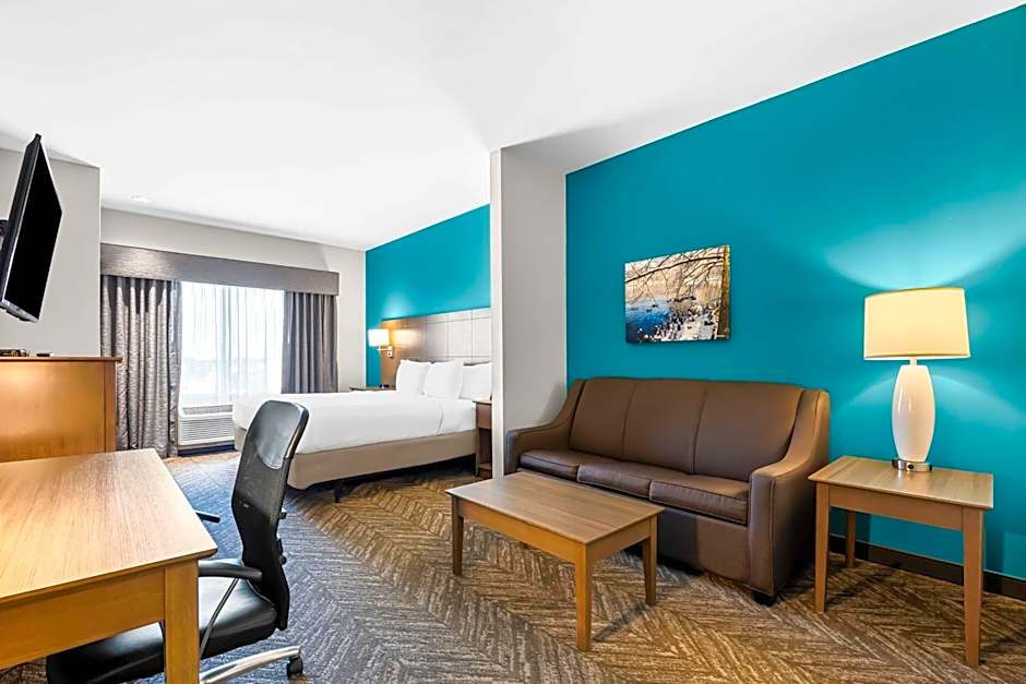Best Western Plus Bolivar Hotel & Suites