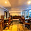Aura Hotel