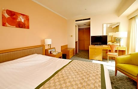 Deluxe Corner Double Room - Non-Smoking