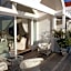 Sunde Fjord Hotel, free and easy parking