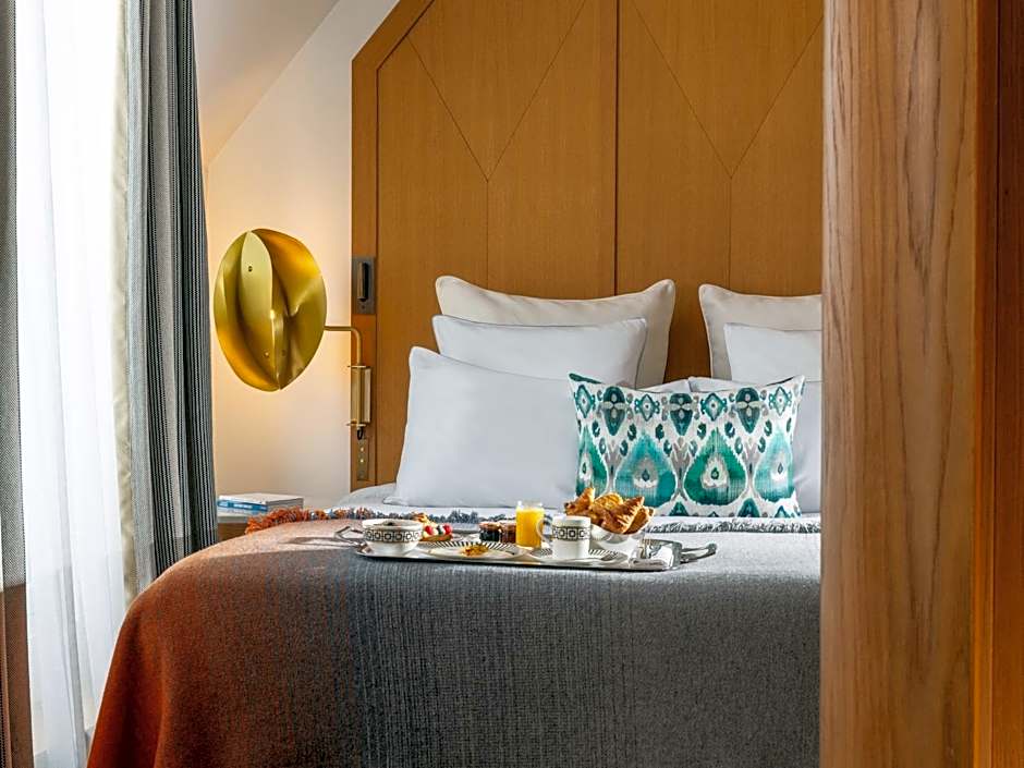 Hôtel Vernet Champs Elysées Paris