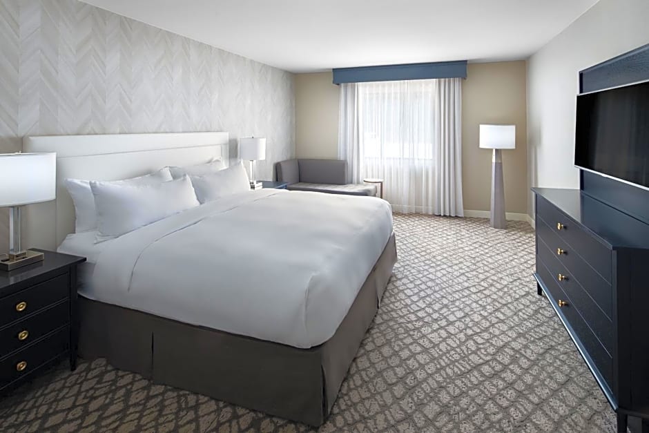 DoubleTree Suites by Hilton Charlotte/SouthPark