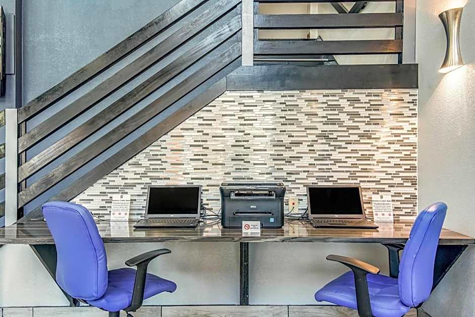 Quality Suites Maumelle