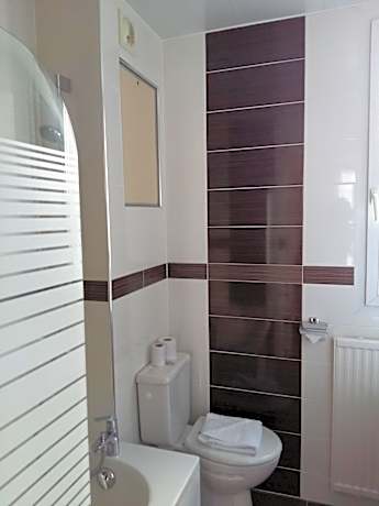 1 Double and 1 Single Adjacent rooms