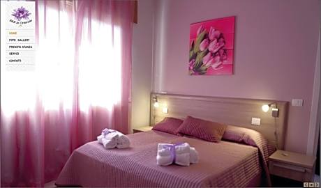 Large Double Room with Private Bathroom