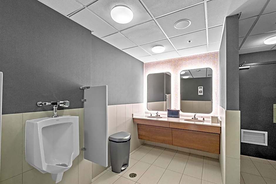 Holiday Inn Hotel & Suites Surrey East - Cloverdale By IHG