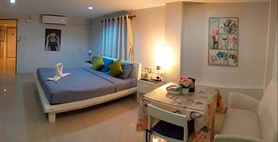 Chic Hotel Suratthani