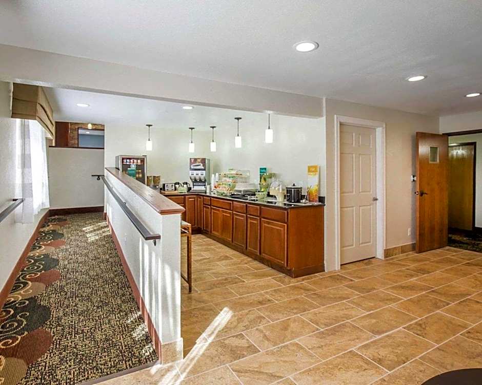 Quality Inn Gillette I-90 East