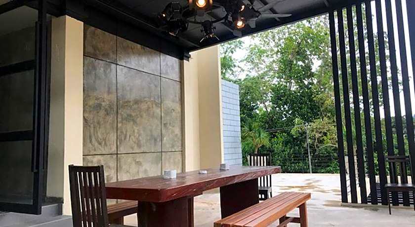 LE LODGE MANSION by Le Lodge