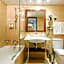 Holiday Inn Lisbon-Continental By IHG