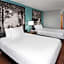 Super 8 by Wyndham McHenry/Fox Lake Area