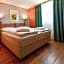 Hotel Tell and Apartments
