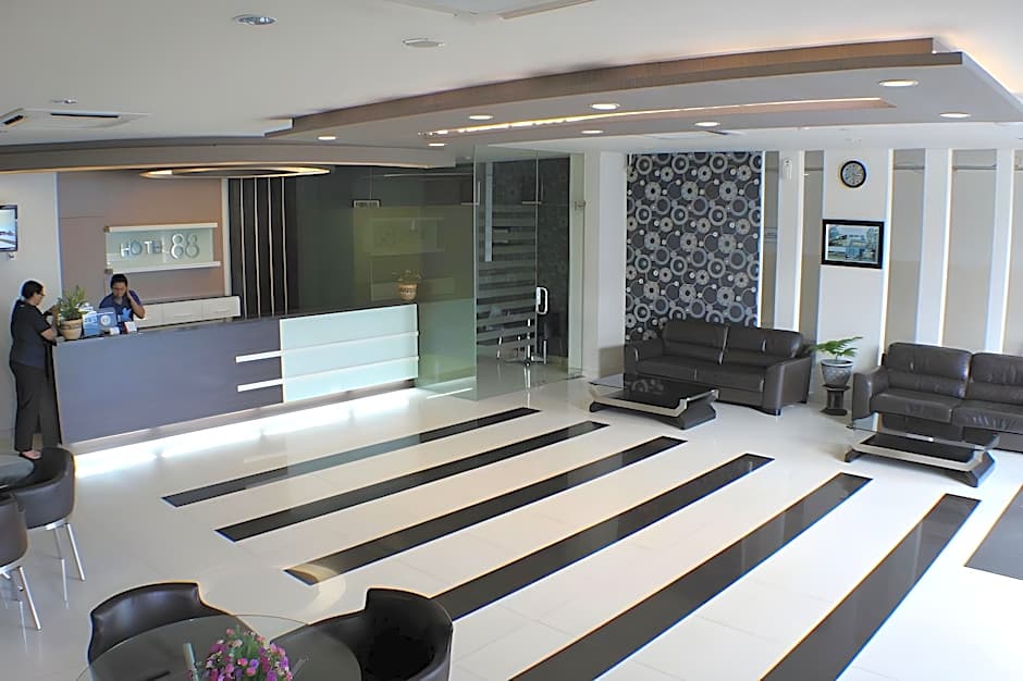 Hotel 88 Embong Kenongo by WH