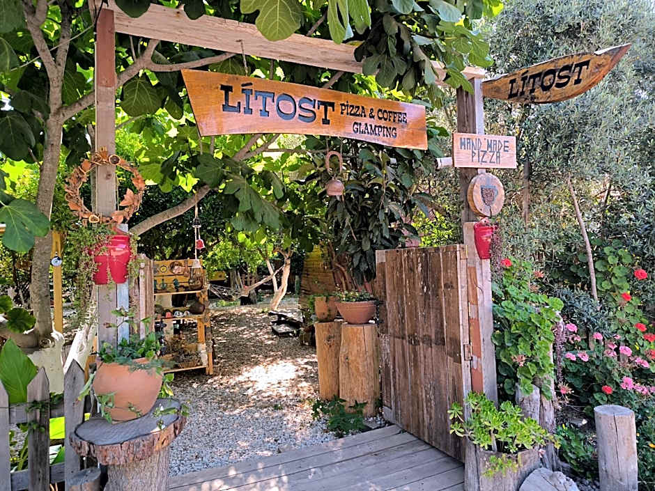 Litost Cafe