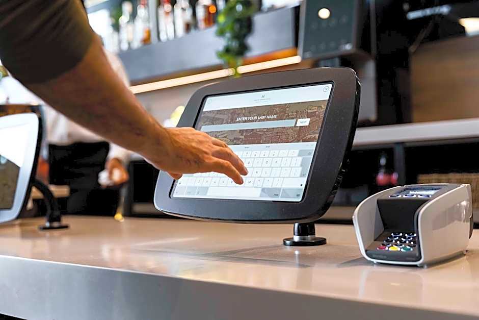 Heeton Concept Hotel - Kensington London