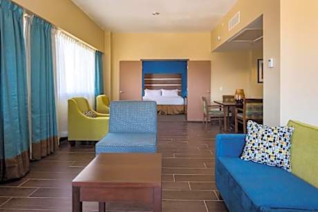 1 King Bed Premium