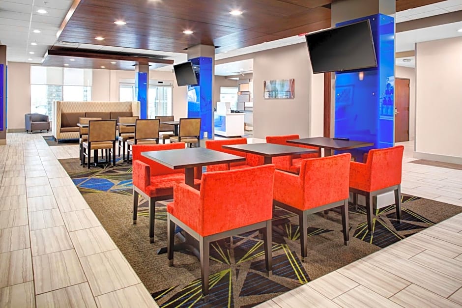 Holiday Inn Express & Suites Coldwater, an IHG Hotel
