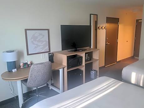 Queen Room - Disability Access