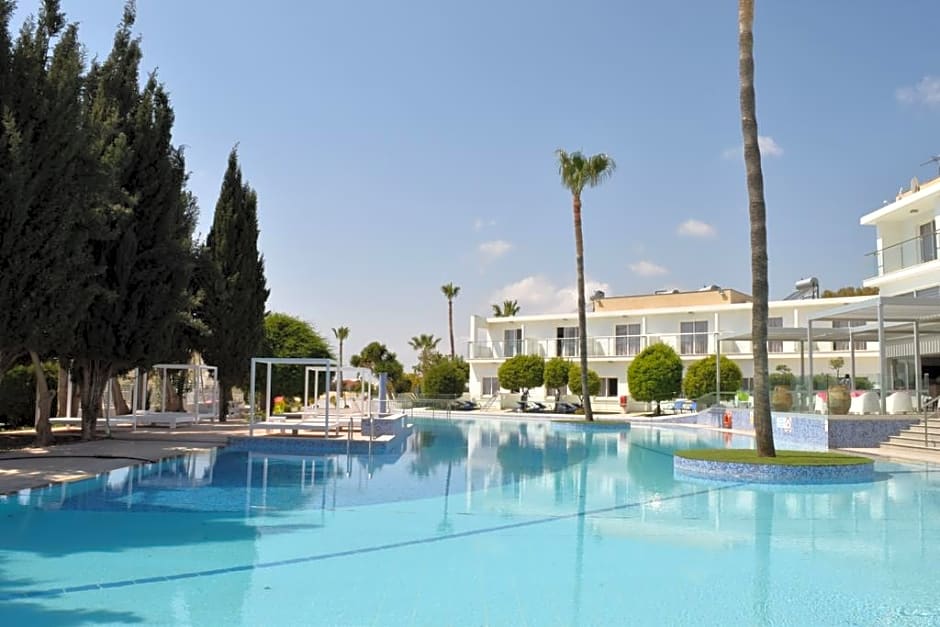 Fedrania Gardens Hotel