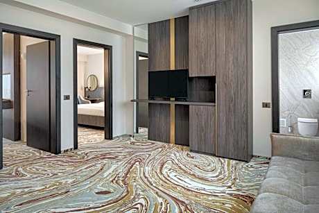 Ramada by Wyndham Bucharest Otopeni Airport