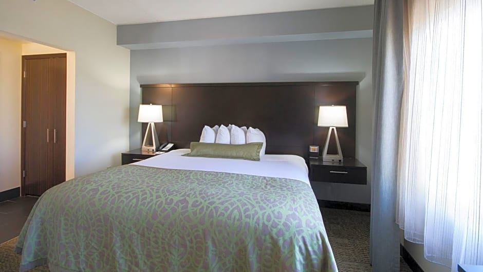 Staybridge Suites Buffalo-Amherst By IHG
