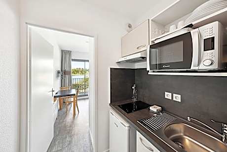 Studio with Double Bed