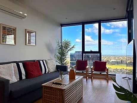 Skyview Retreat Whitehorse Tower