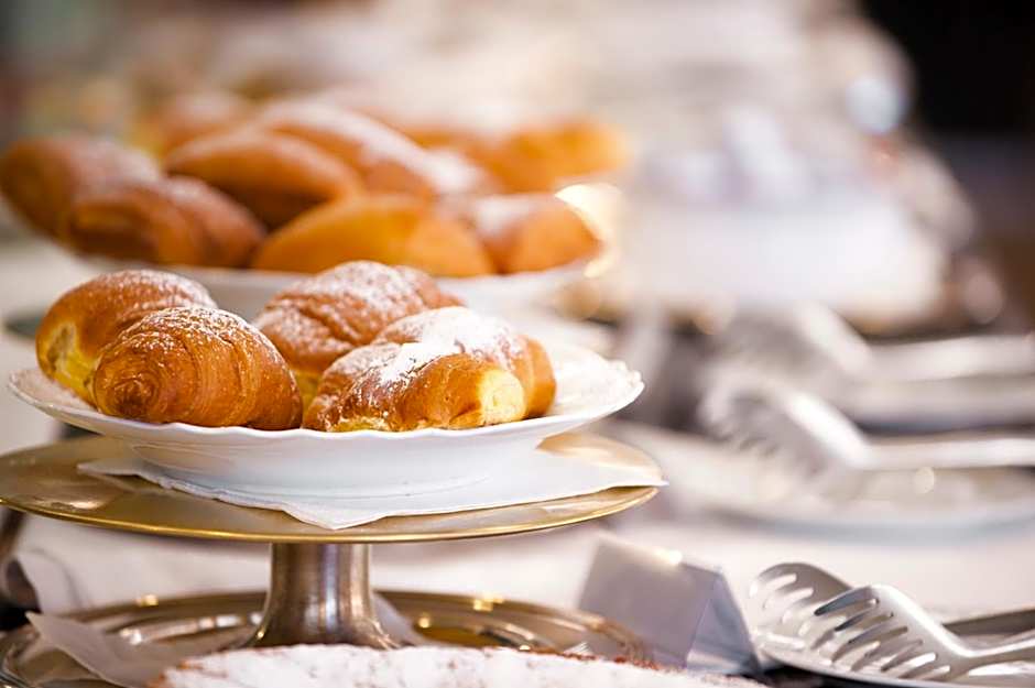 Montresor Hotel Tower