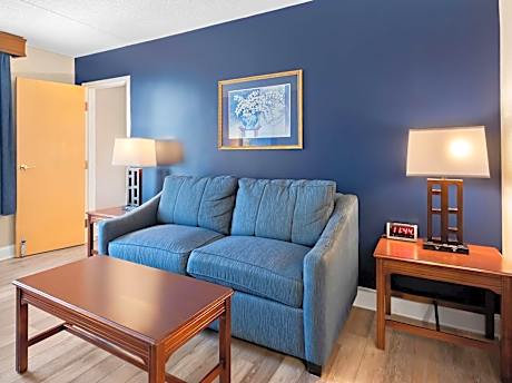 Queen Suite with Two Queen Beds