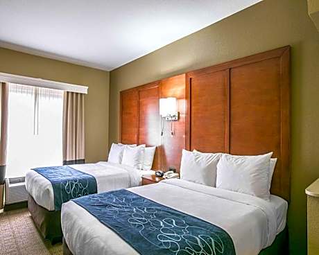Queen Suite with Two Queen Beds - Non-Smoking