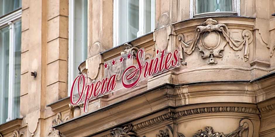 Pension Opera Suites I Self Check In I AC in all rooms