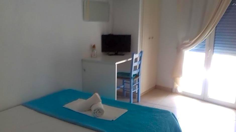 Smaragdi Studios and Rooms