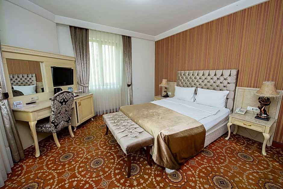 Atropat Old City Hotel