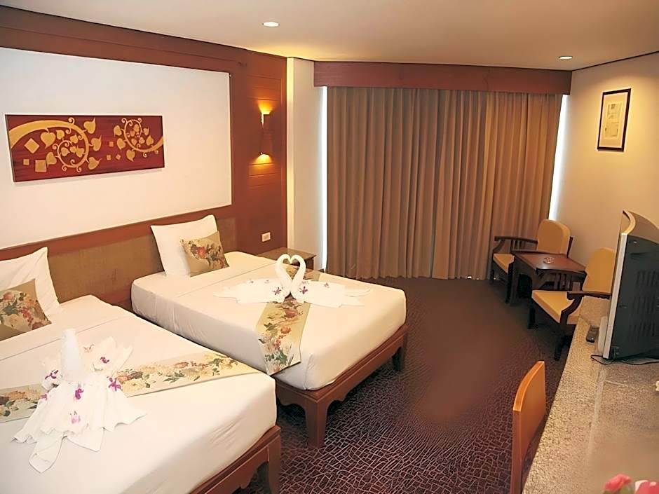 Royal Twins Palace Hotel