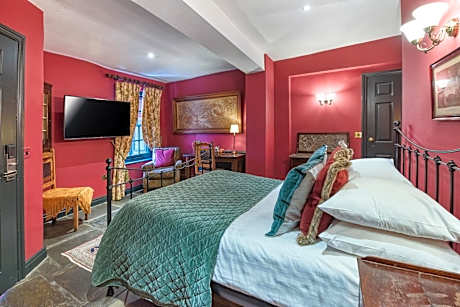 Guy Fawkes Inn